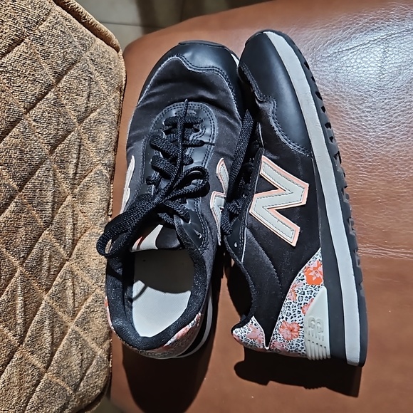 New Balance 515v3 Black Leopard Floral Lace Up Sneakers Running Shoes Multicolor - Picture 3 of 7